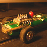Voiture de course bolide circuit 24