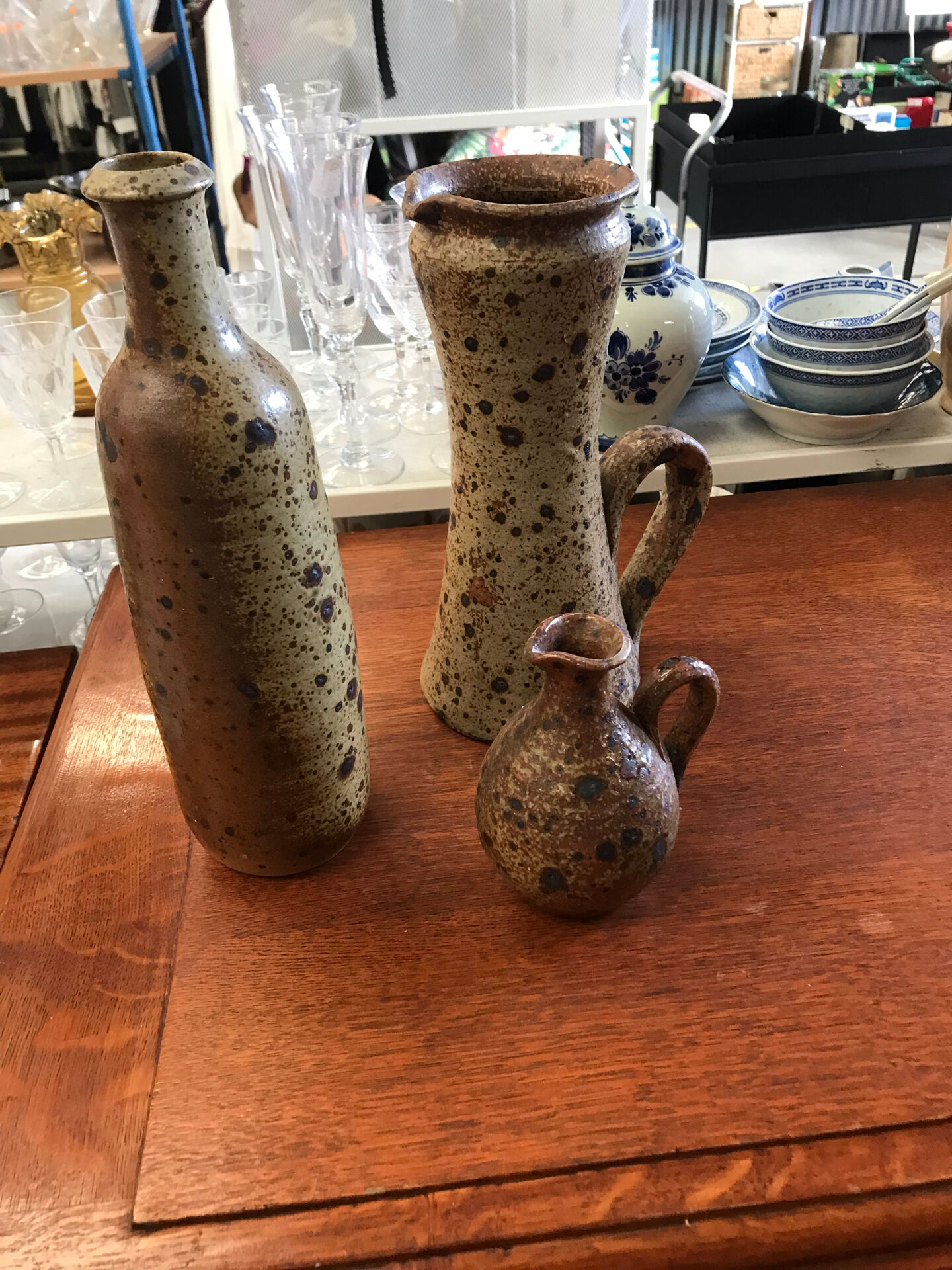 Lot de trois vases en grés pyrite