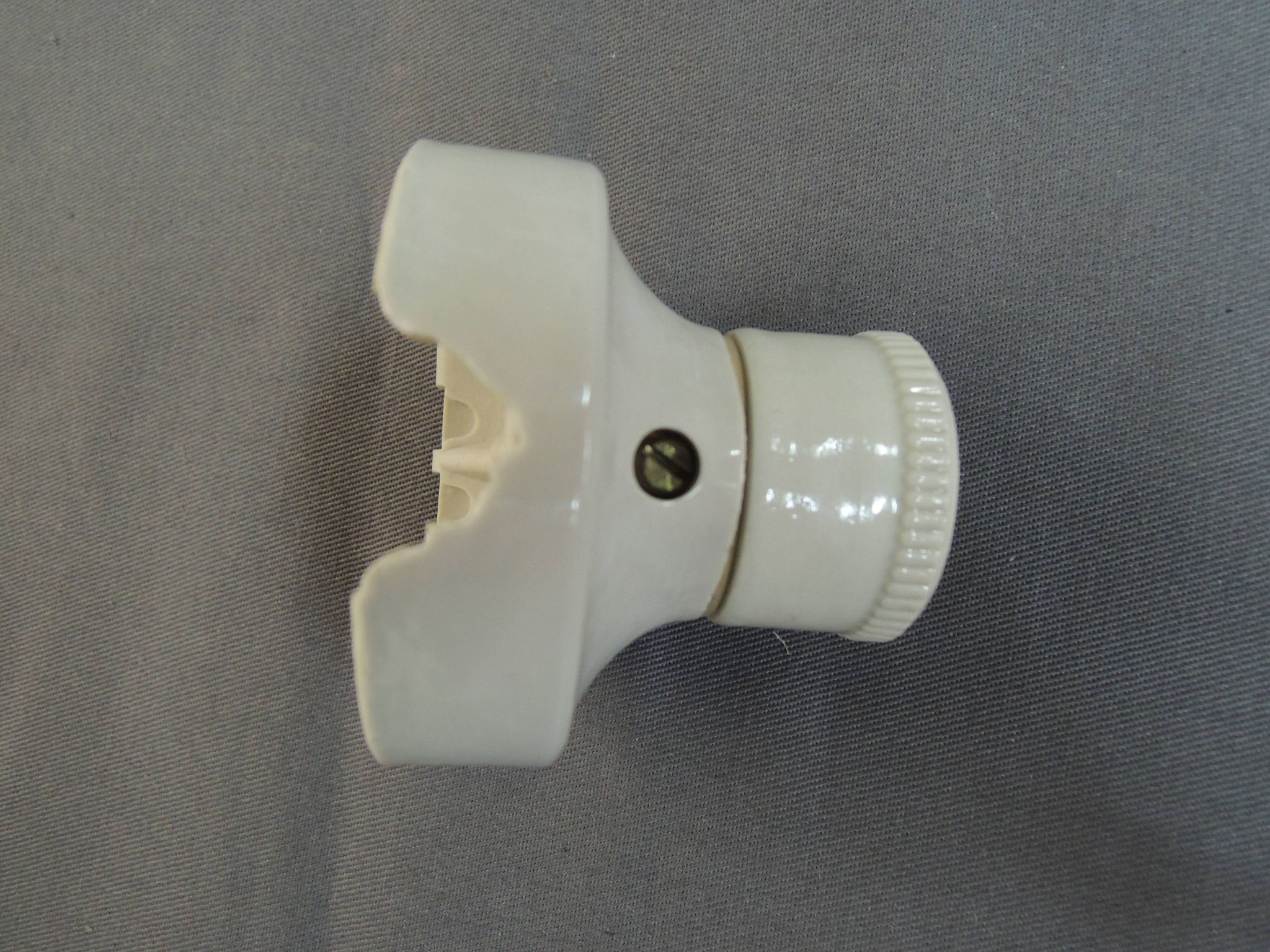 Ceramic wall light