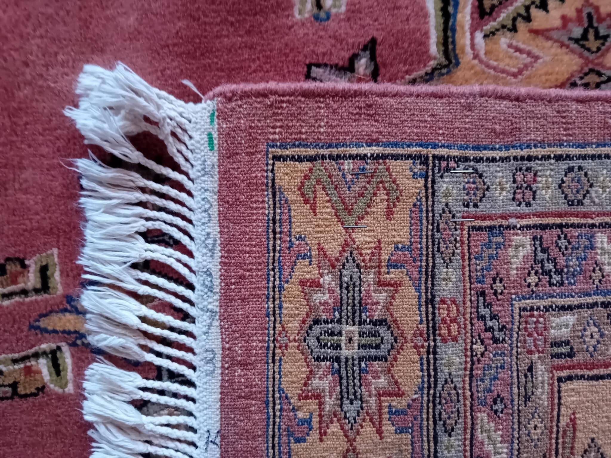 Handmade Pakistani Kafkazi Rug 275x194cm