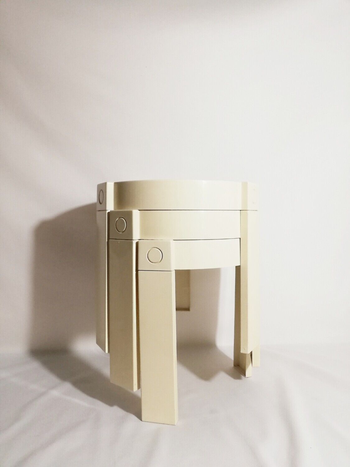 Set of 3 trundle tables 70s