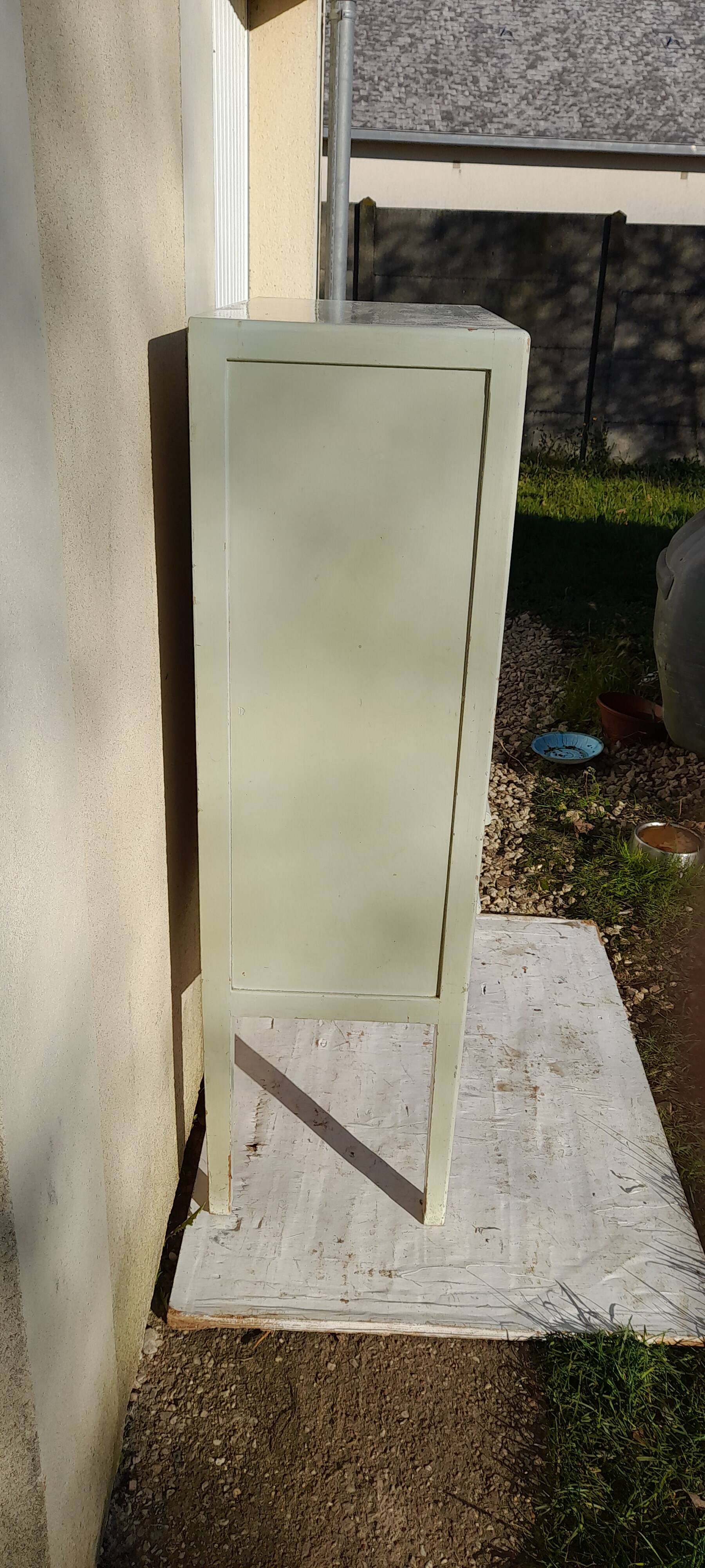 Small Parisian piece of furniture with key H120 cm