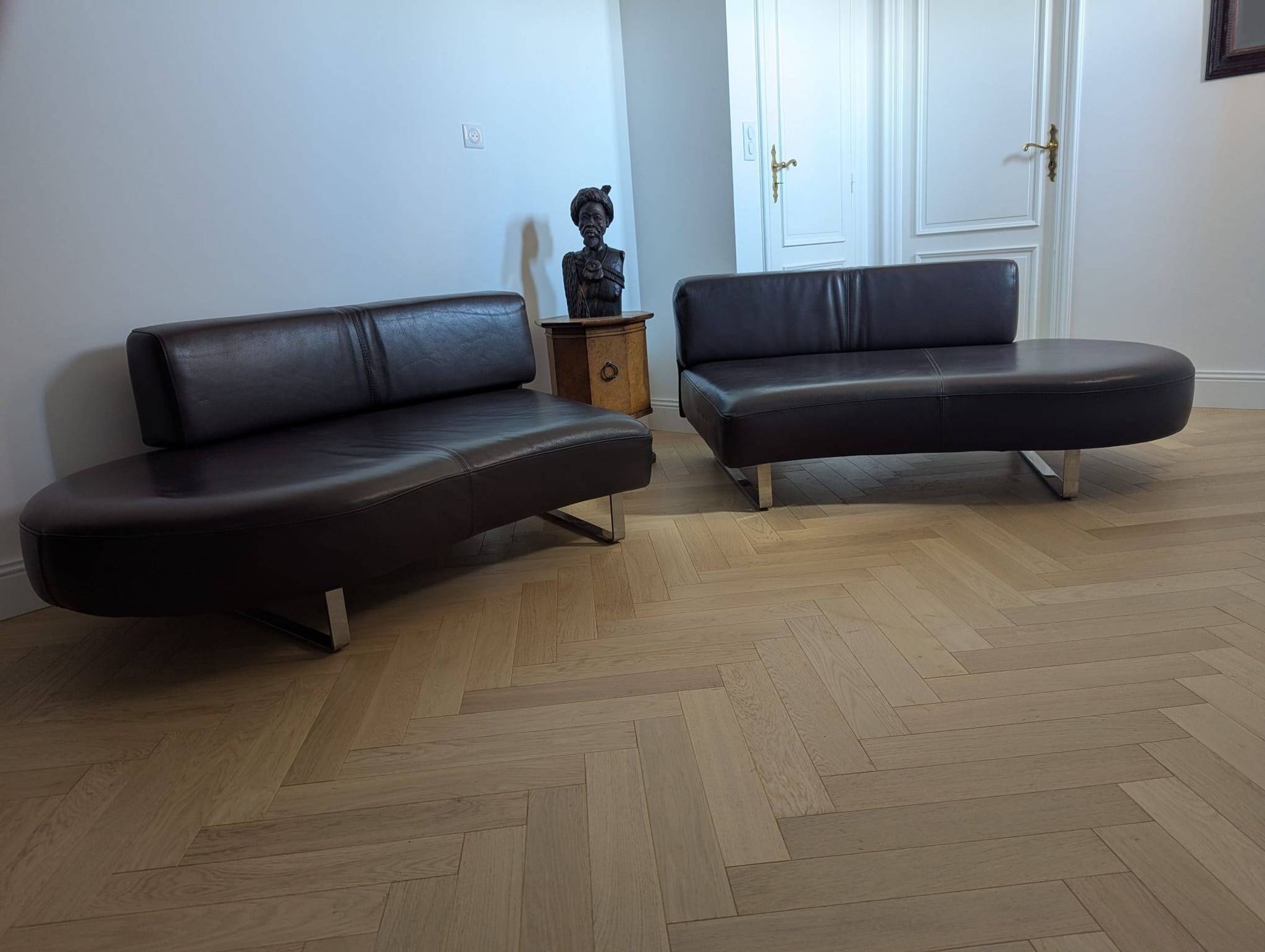 Steiner Mandala Sofa – 2016 Edition – Louisiana Leather (brown) – Like new condition