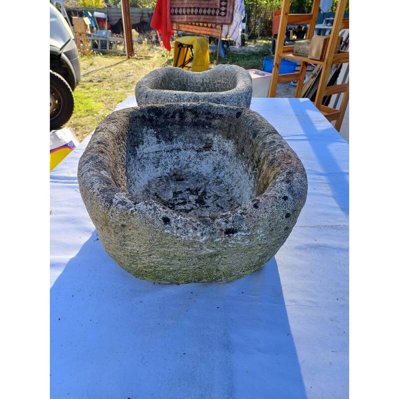 Paire de vasques en pierre de Dordogne 19ème