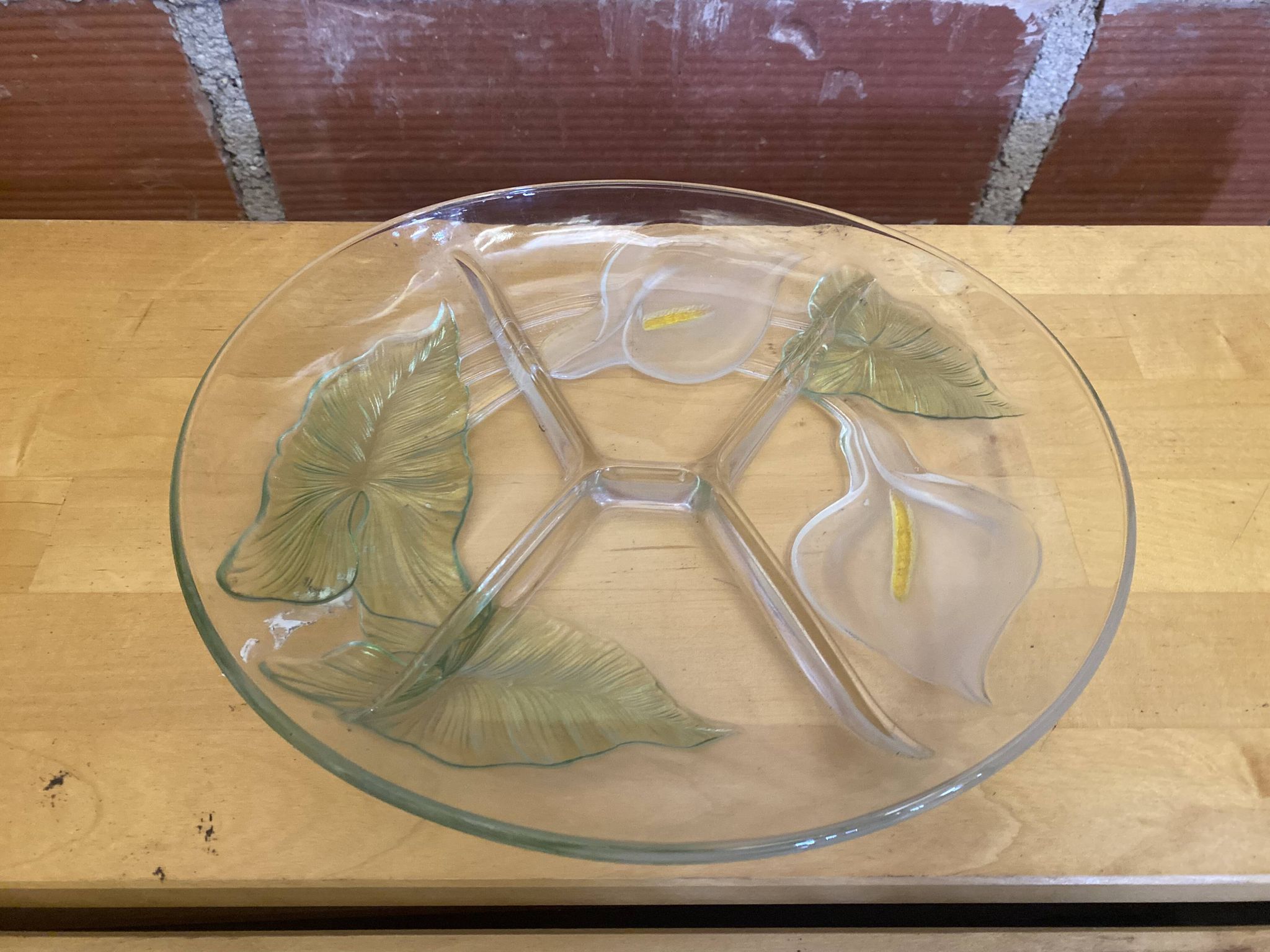 Ancient mendiant plate luminarc design arum lily moulded glass floral decor