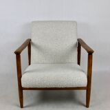 Fauteuil GFM-142, design par Edmund Homa des années 70, bouclé ivoire blanc - 2 pièces disponibles.