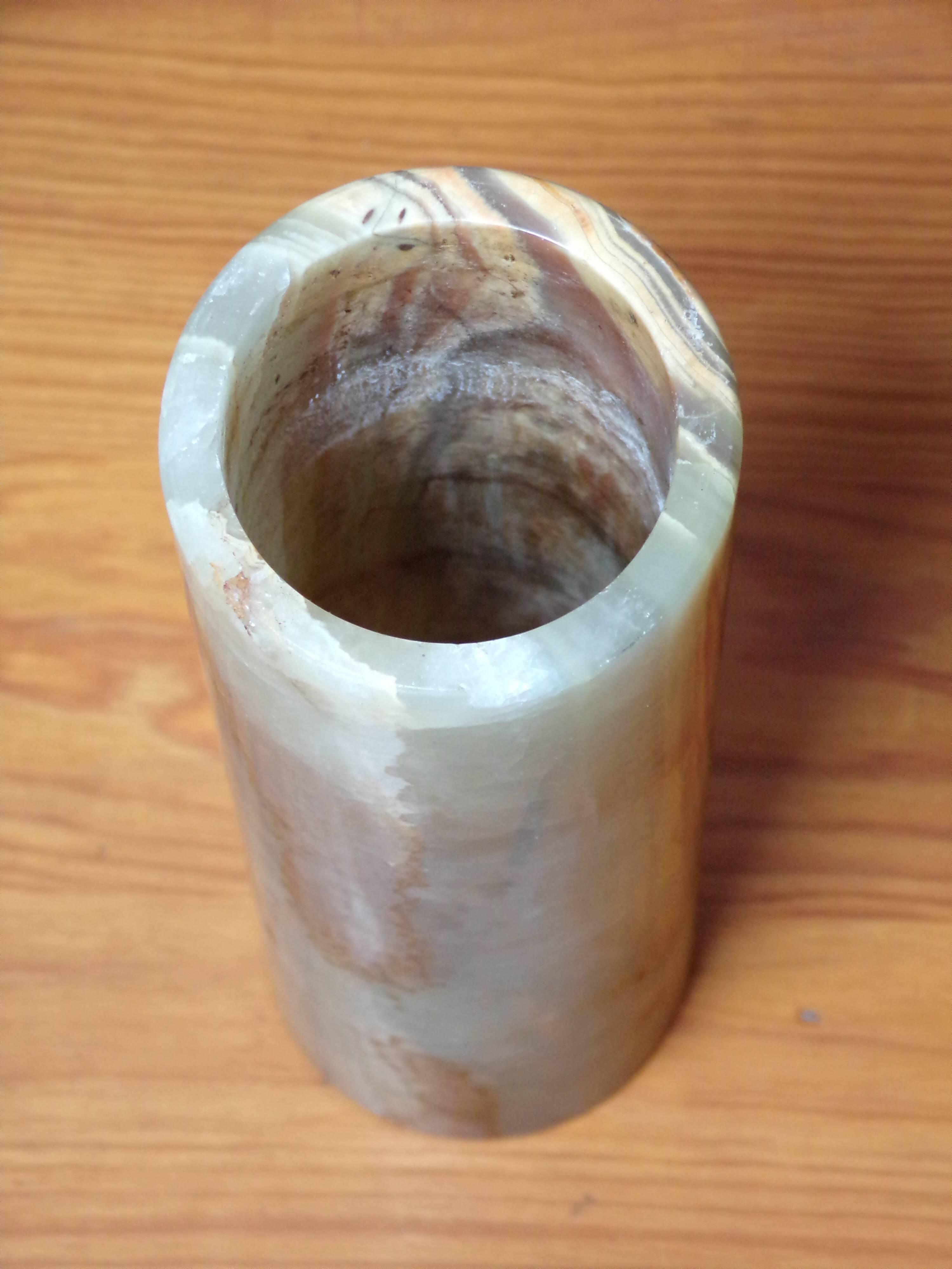Vase rouleau en onyx h=20cm