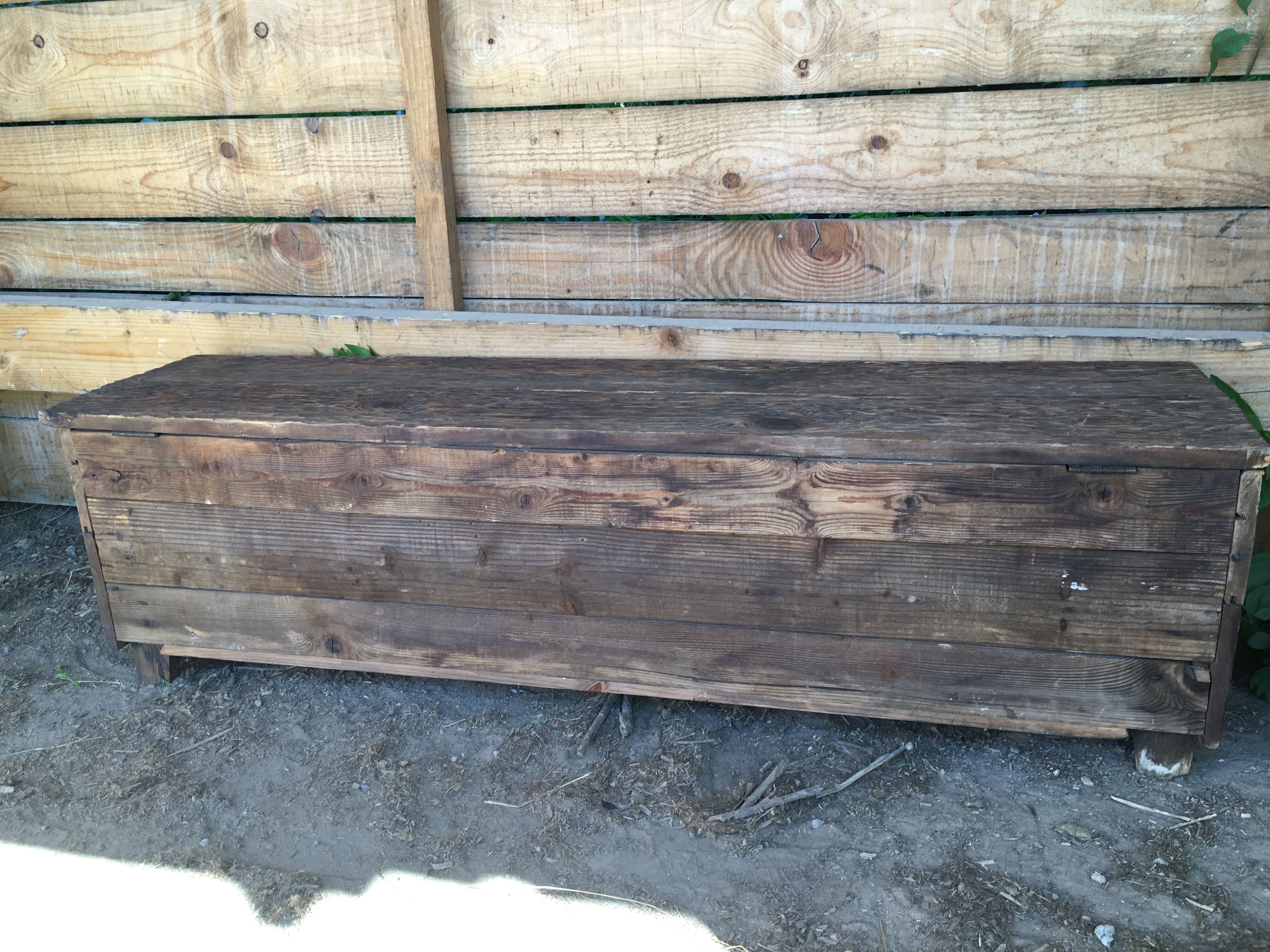 Mountain chest popular art