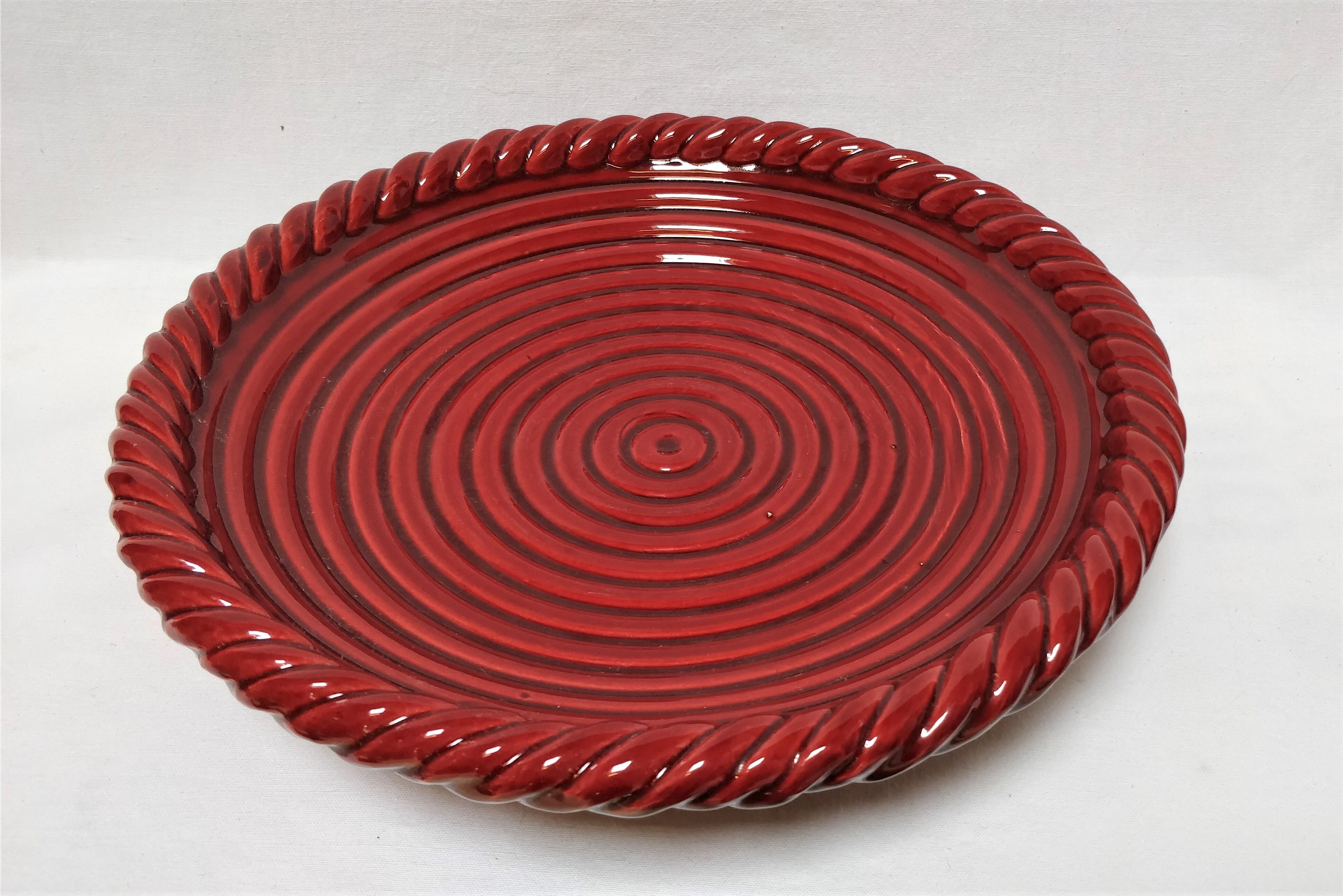 Red braided ceramic dish