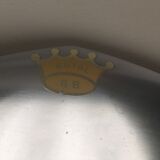 Round plate in brushed metal