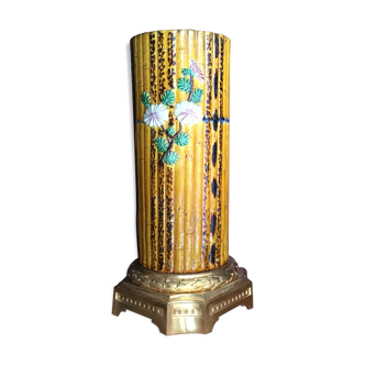 Vase chinois en faience style bambou sur pied bronze