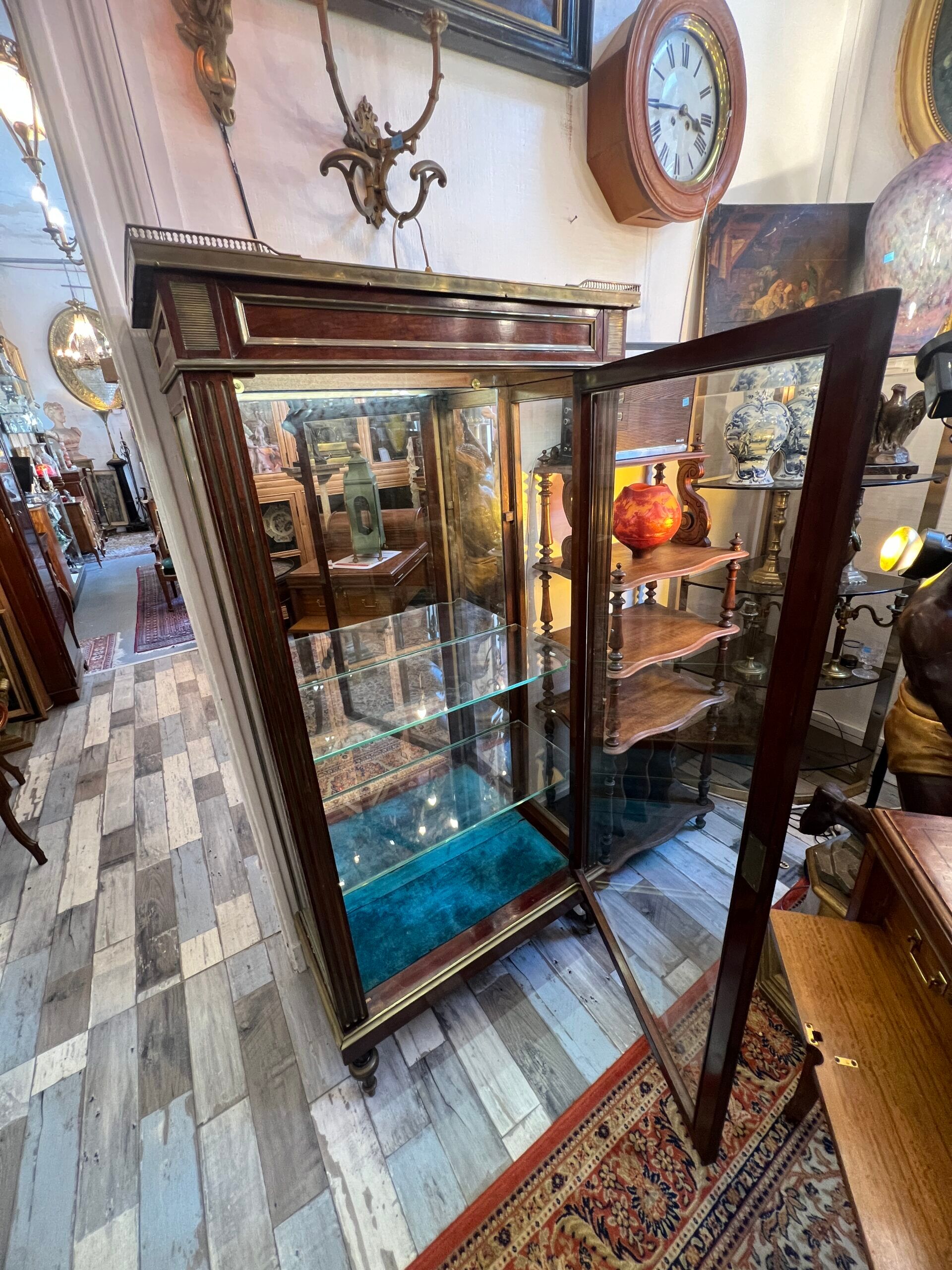 Louis XVI style display cabinet, in mahogany and mahogany veneer, with a red marble top with gallery