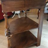Corner cabinet