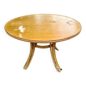 Rattan table