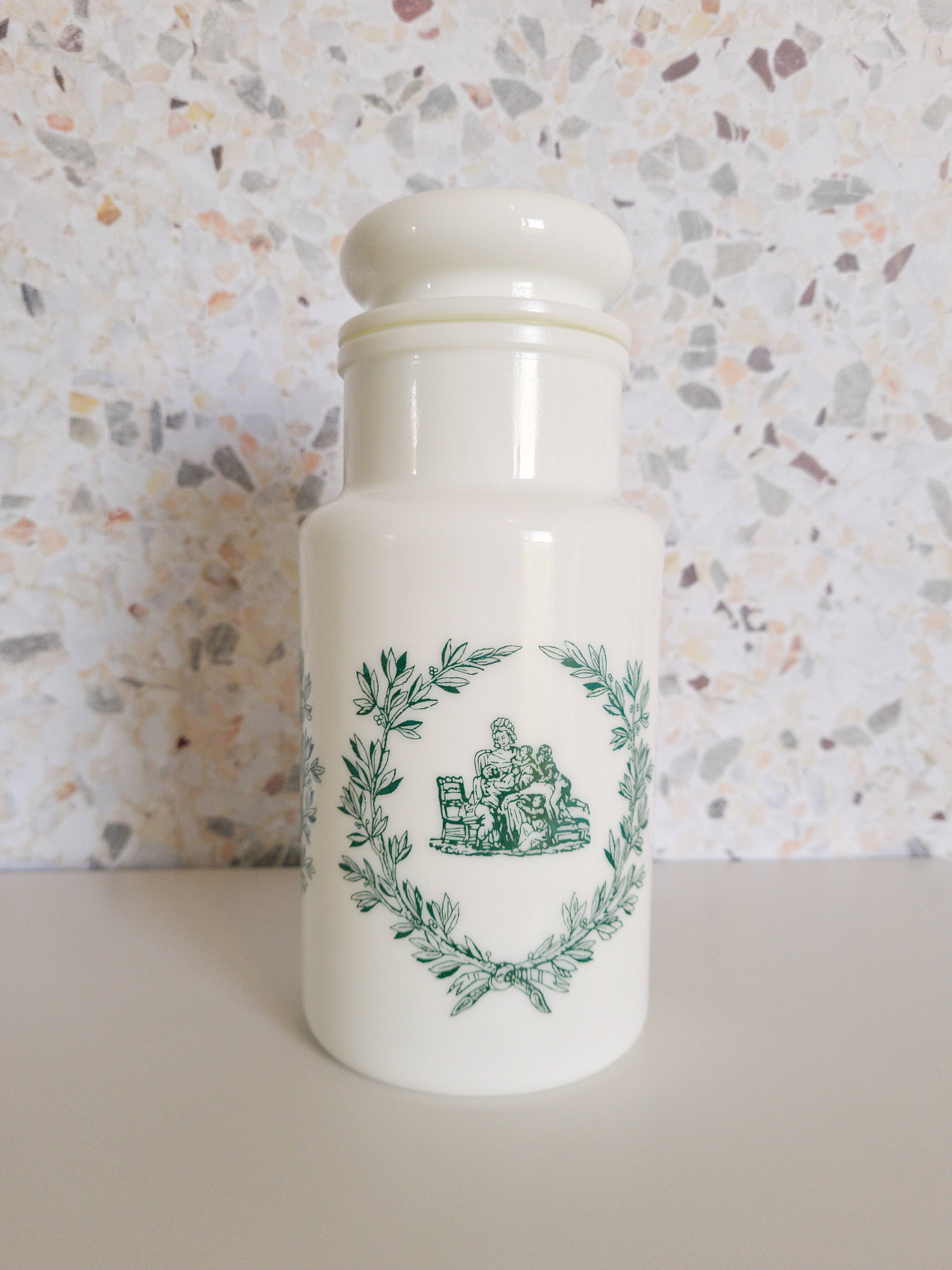Set of 6 apothecary pots in white opaline 70s