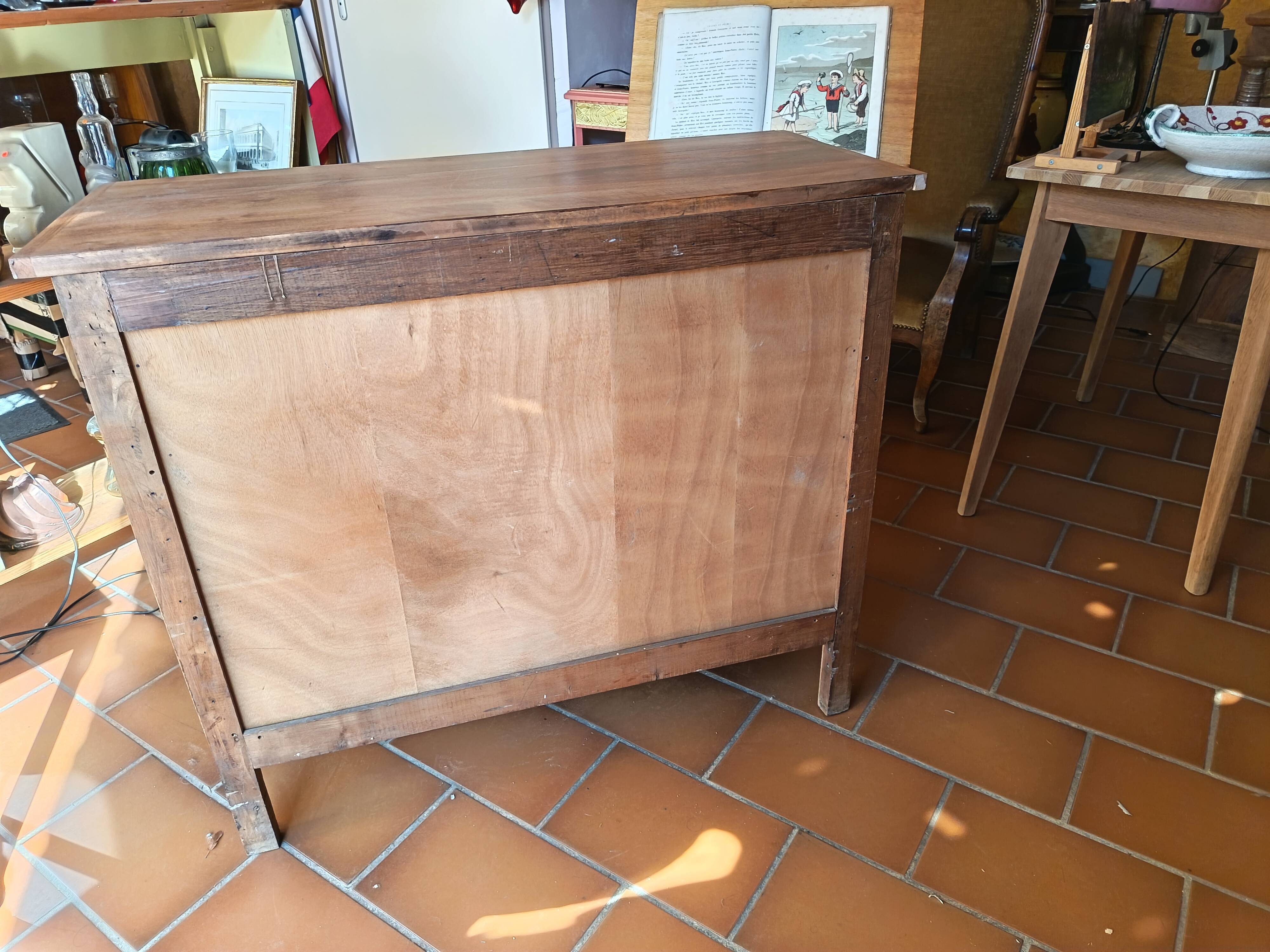 Art Deco chest of drawers