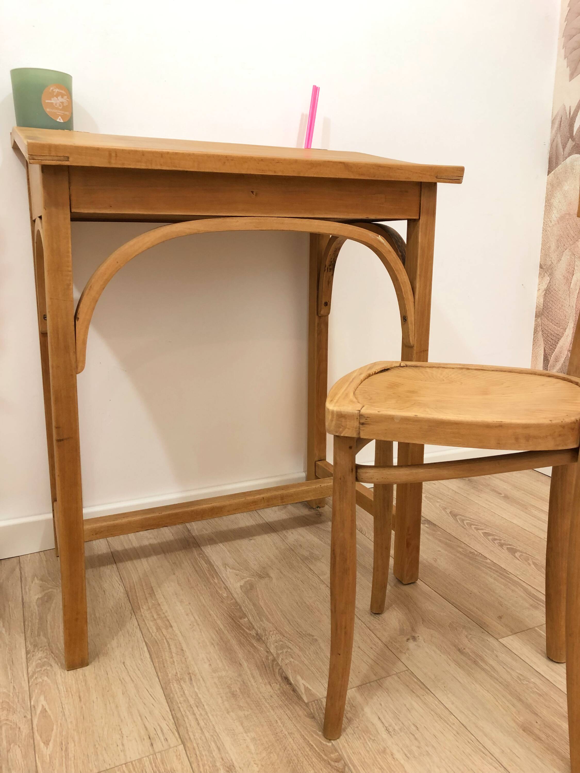 Children's desk/desk and chair from the 60s