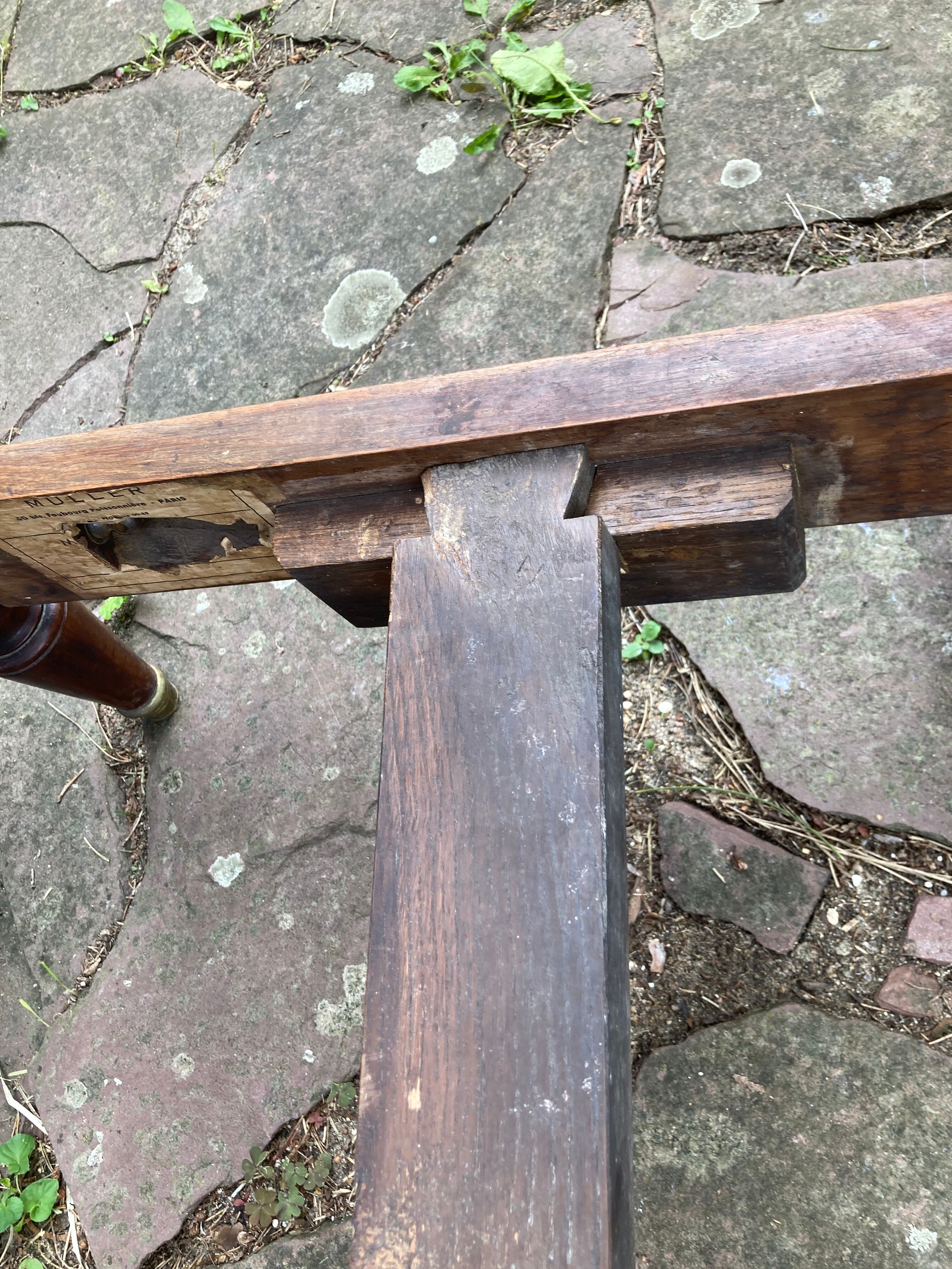 1926 tuya and mahogany bed