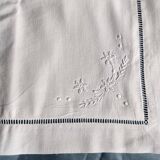 Linen & cotton sheet and pillowcases Beautiful hand-embroidered set