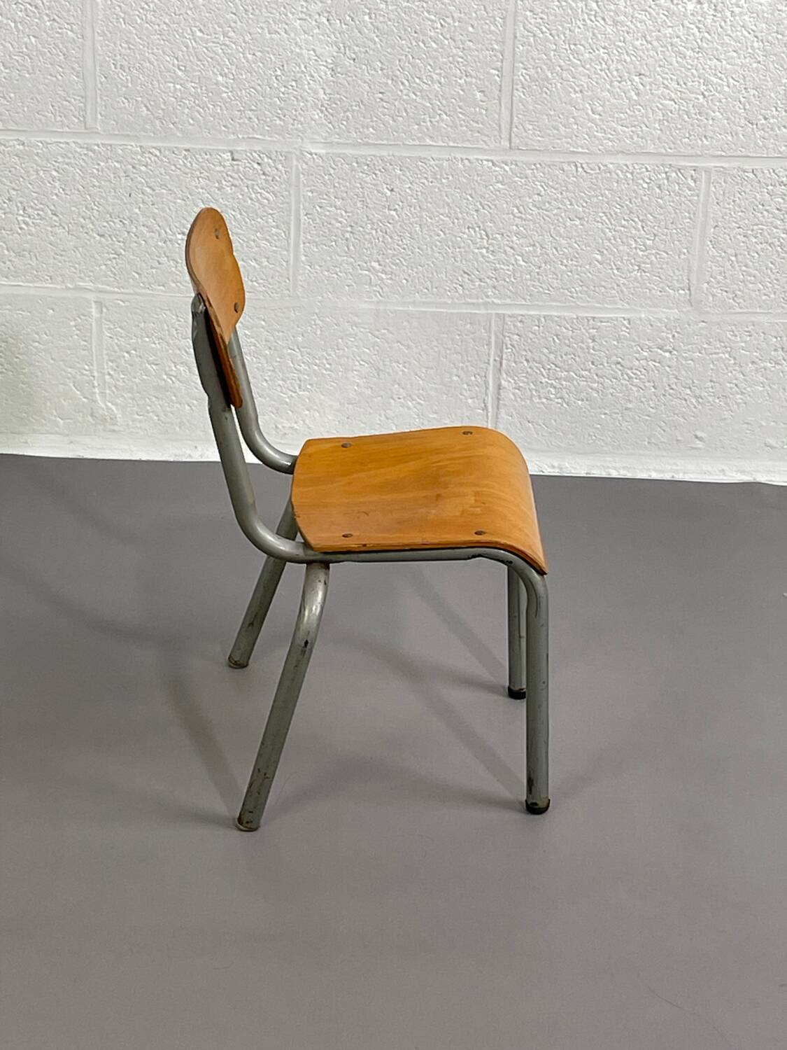 Mullca school chair