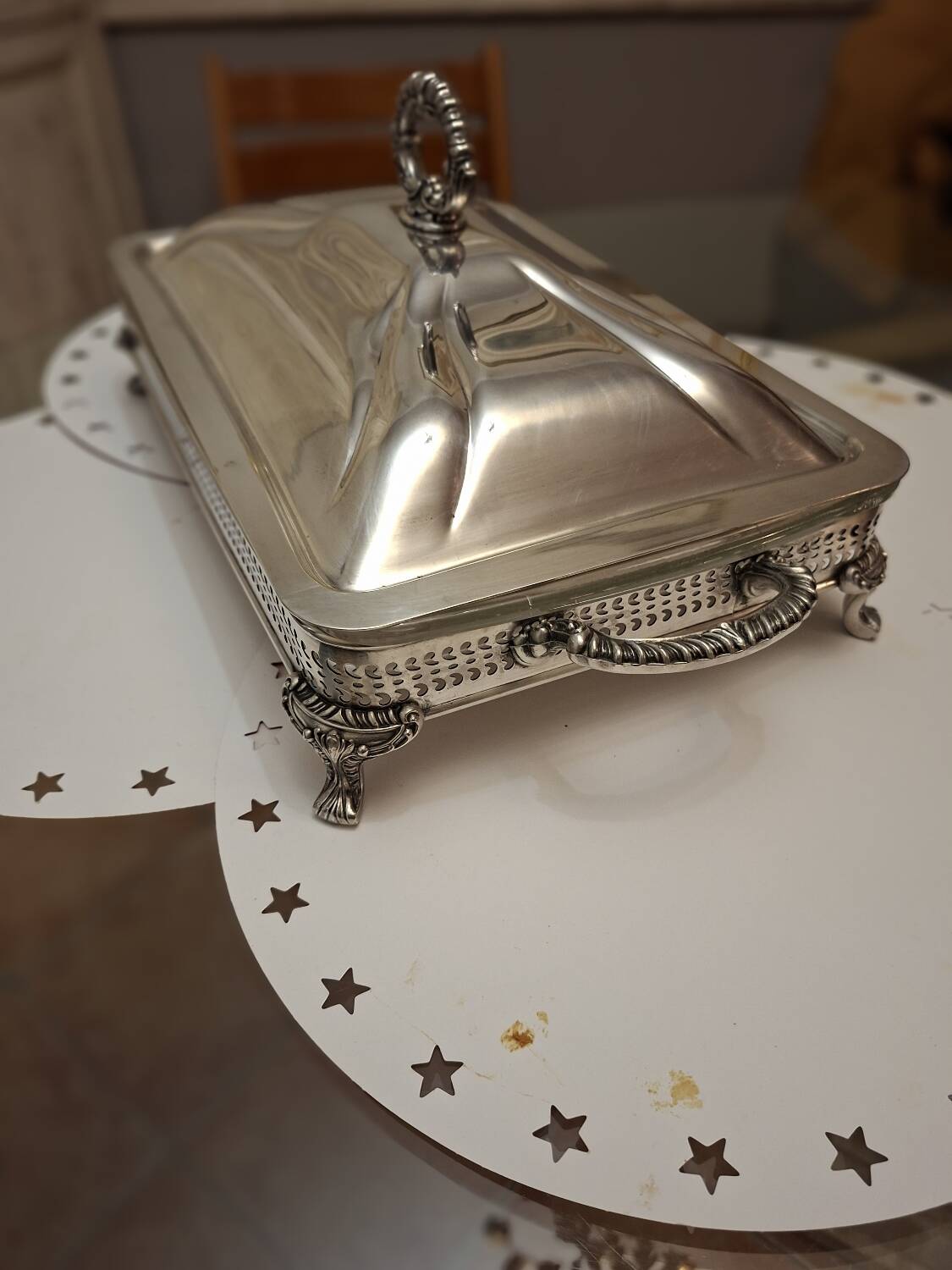 Covered dish