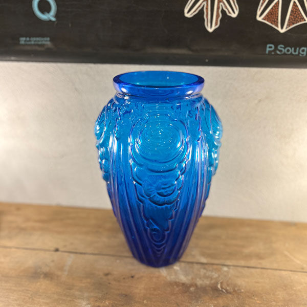 Large art deco vase in cobalt blue glass