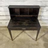 Tiered desk