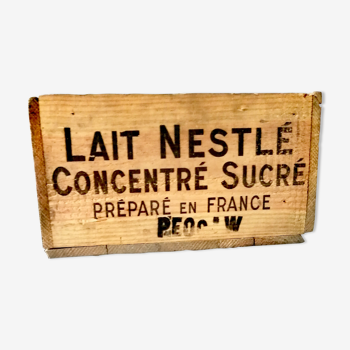 Vintage Nestlé advertising box