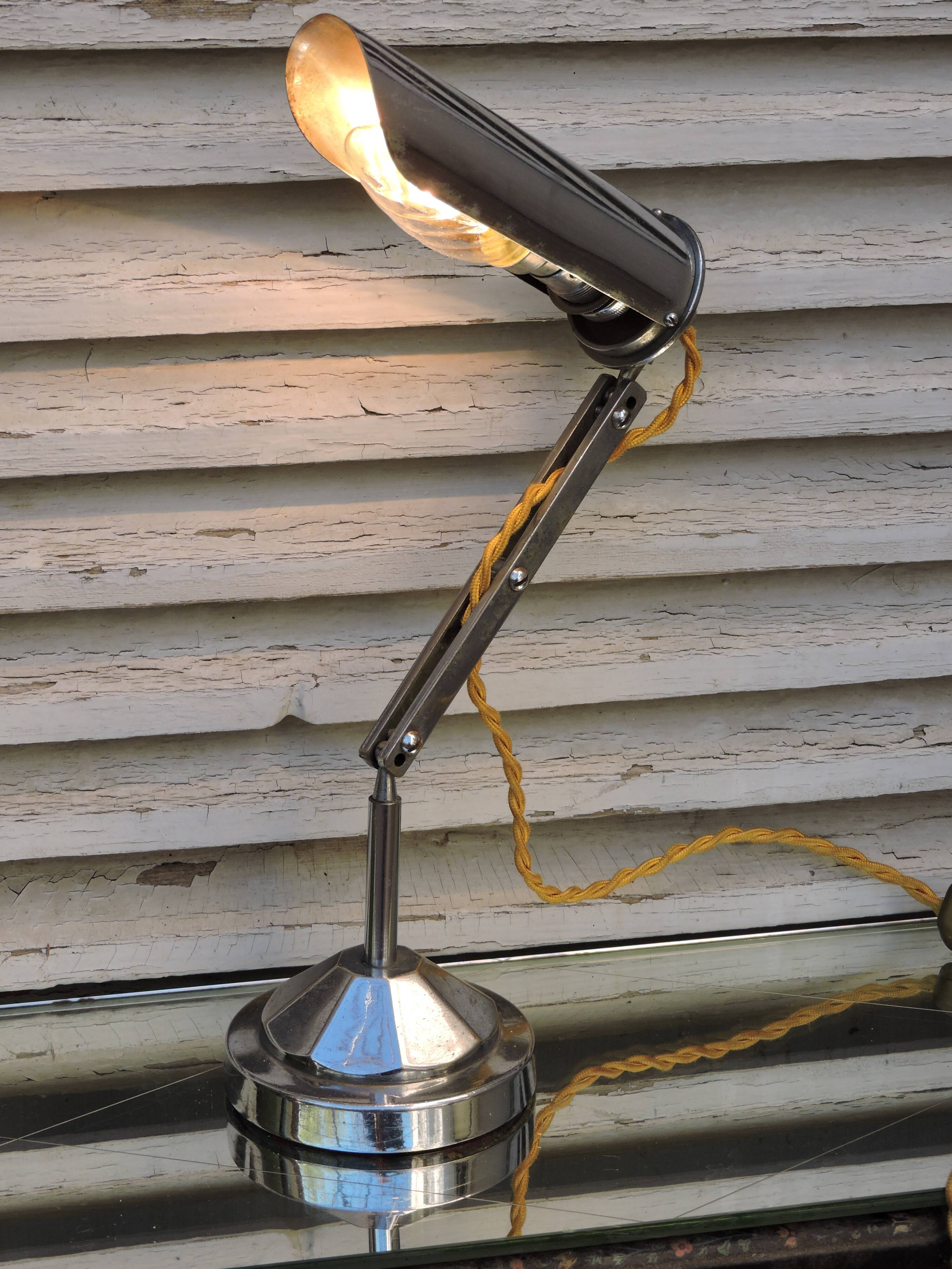 Art Deco chrome desk lamp from the 30s