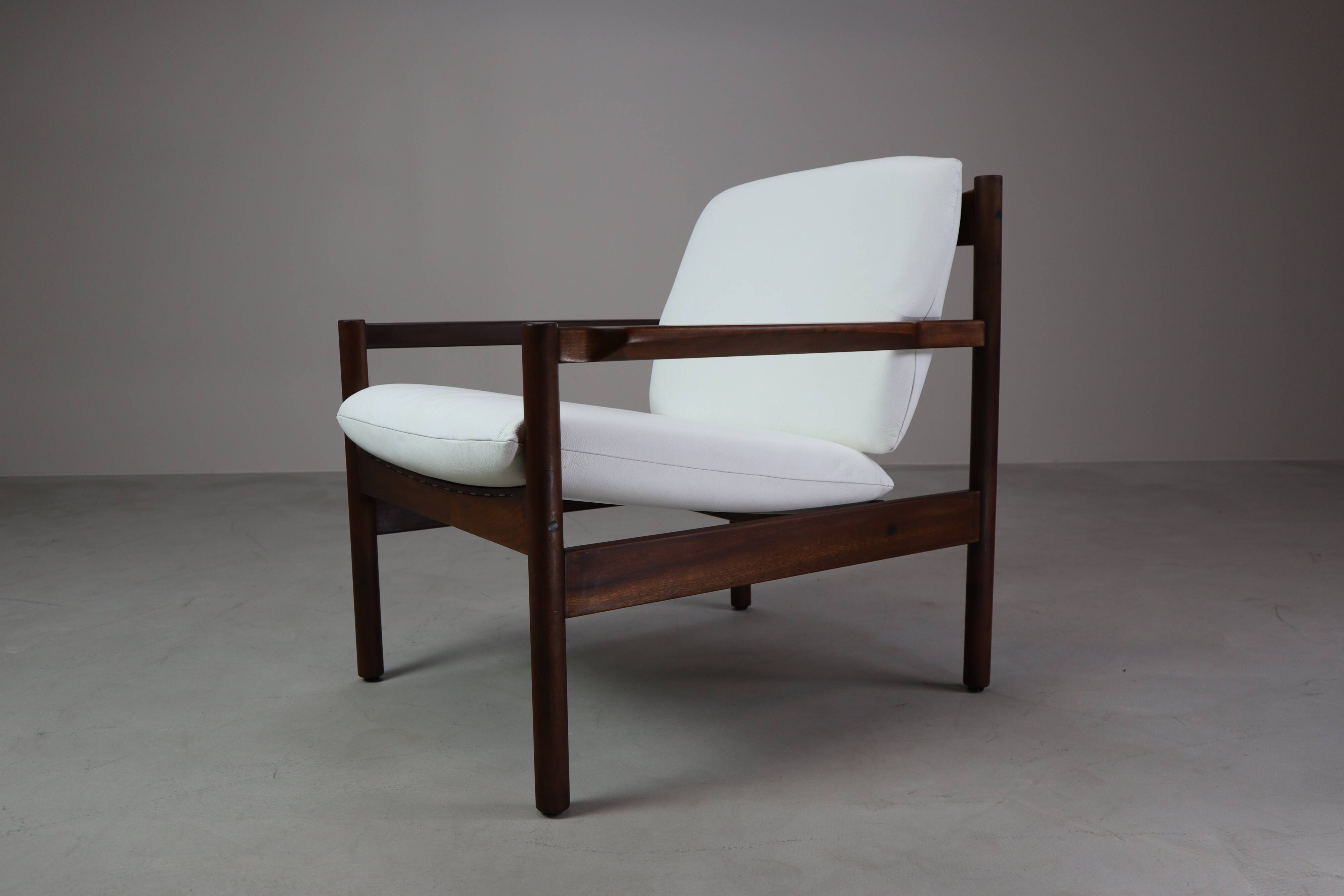 "Ouro Preto" armchair by Michel Arnoult for Mobilia Contemporânea, Brazil 1958