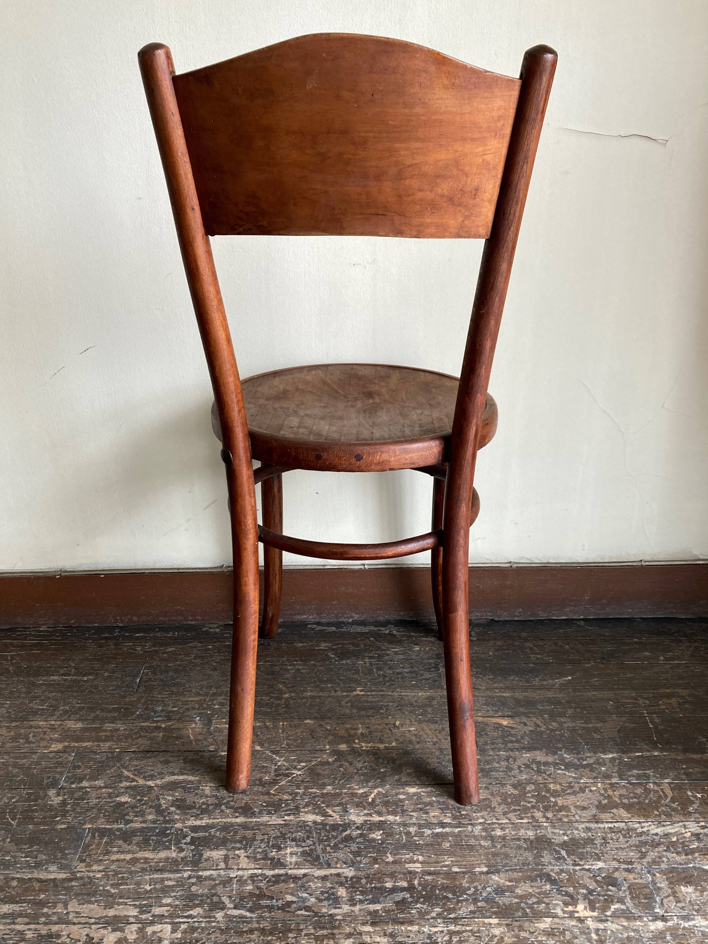 Set of 4 Fischel bistro chairs in bent wood gendarme hat 1920