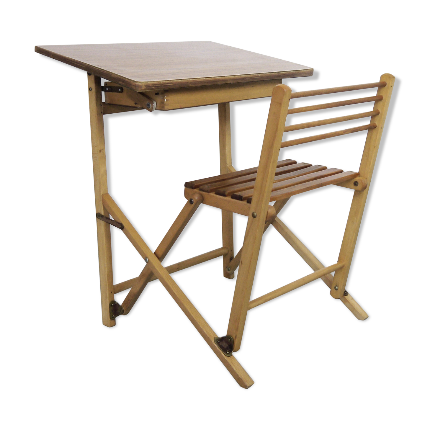 Child office folding with locker and Blackboard