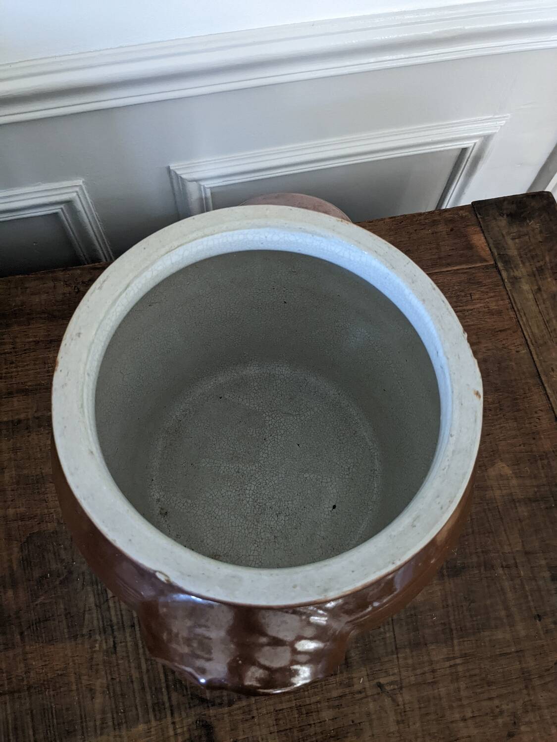 Glazed stoneware confit pot