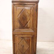 Armoire à Secret Du 17ème Siècle En Noyer