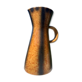 Pitcher Accolay with handle, brown streaks on a yellow background, circa 1950