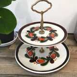 Servant with dessert floors