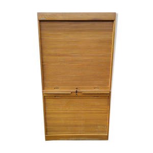 Armoire secrétaire rideaux