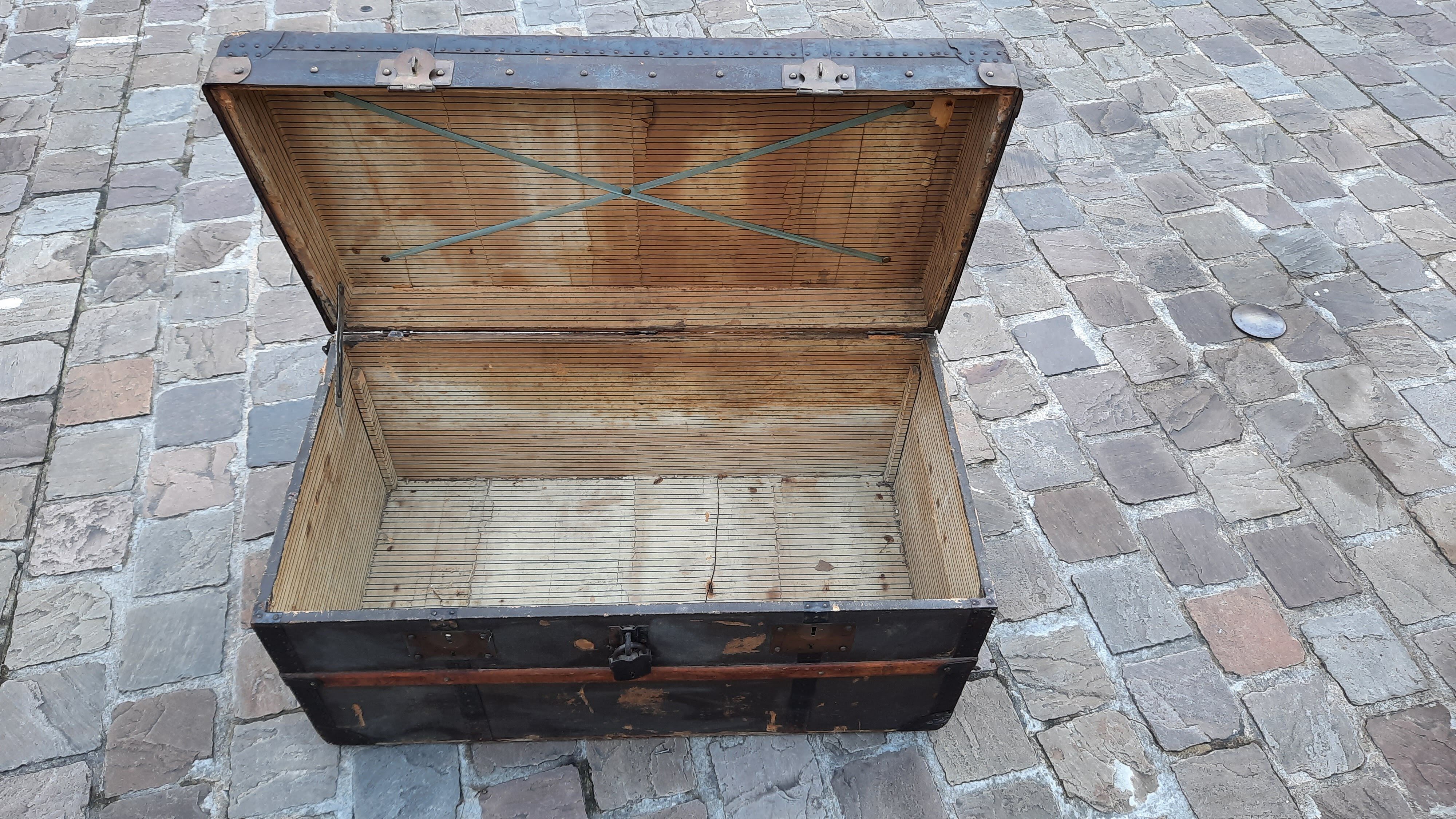 Travel malle of the 30s