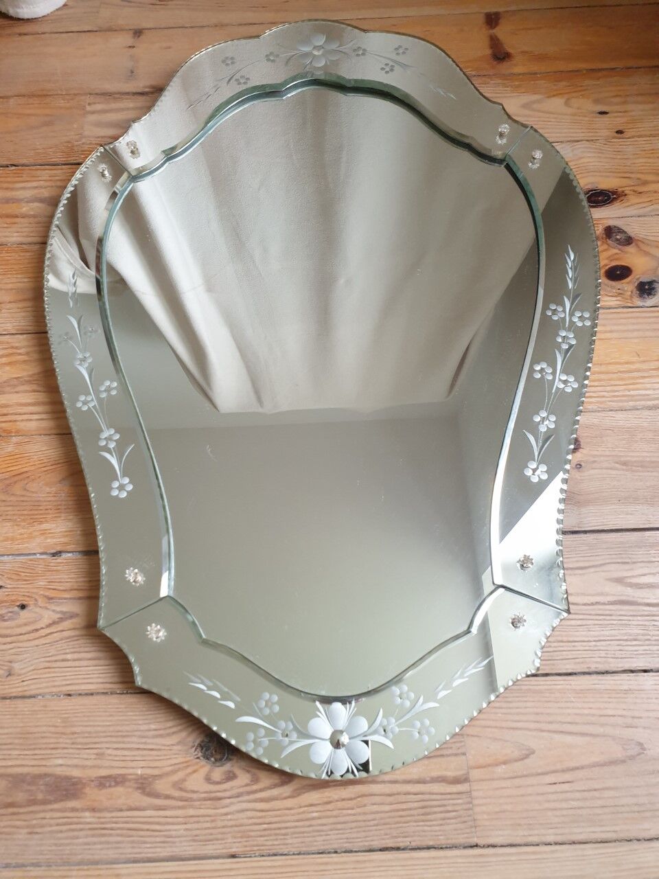 Old Venetian mirror 86/59