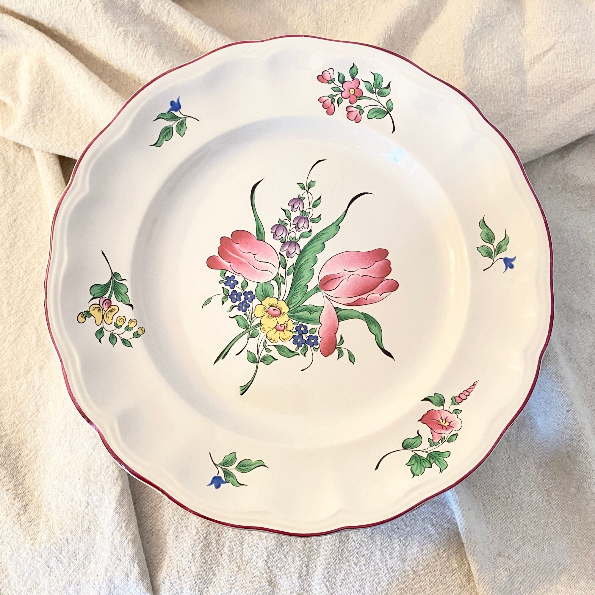 Lot d'assiettes plates Lunéville fleurs (réverbère)