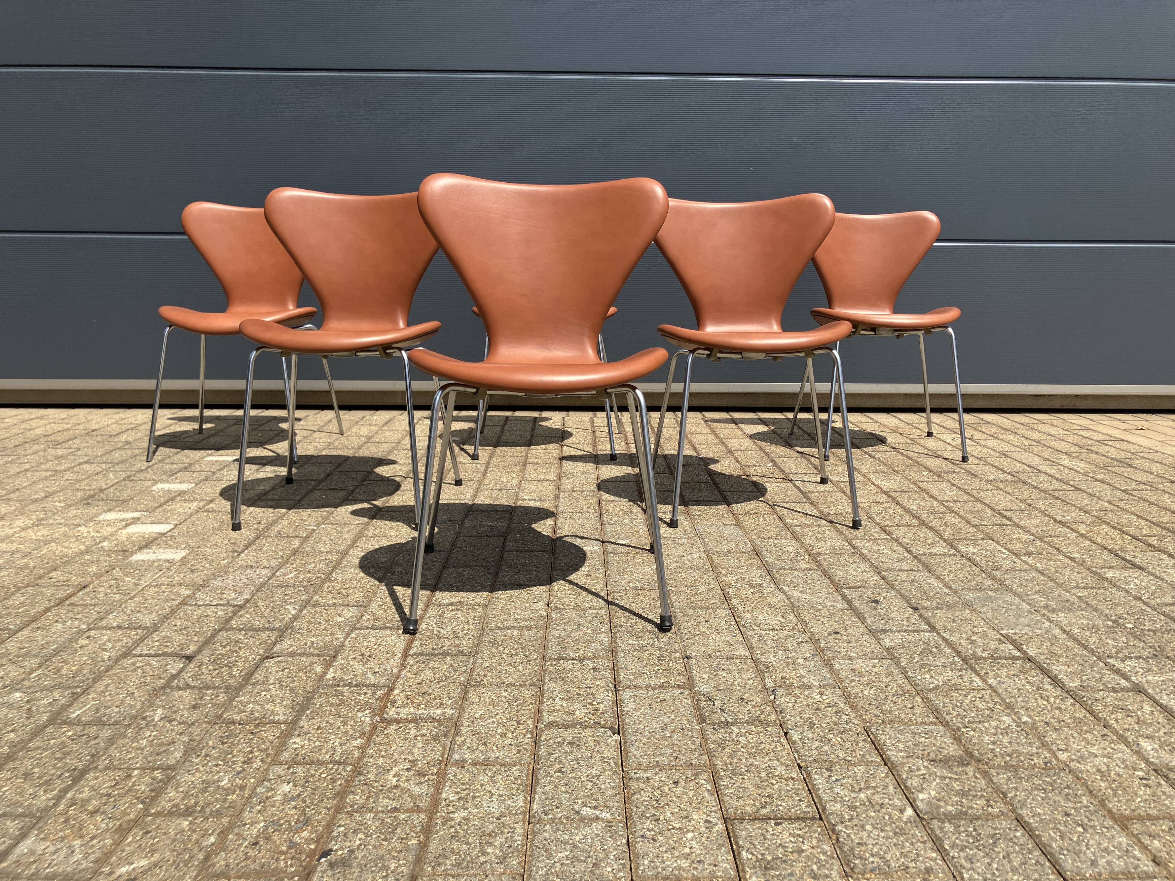 Fritz Hansen series 7 Vlinderstoelen in Cognac leather NIEUW!!