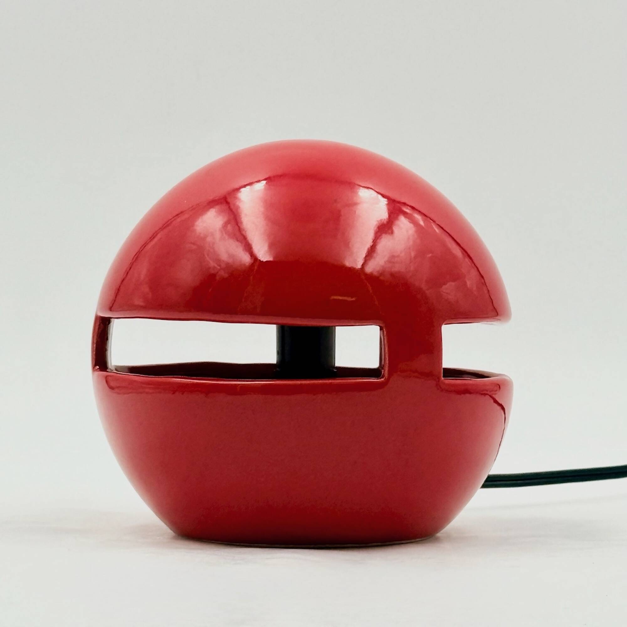 Red Space Age lamp in ceramic, Italy, 1970s.