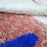 Traditional Moroccan wool Berber rug size 150 x 250 cm