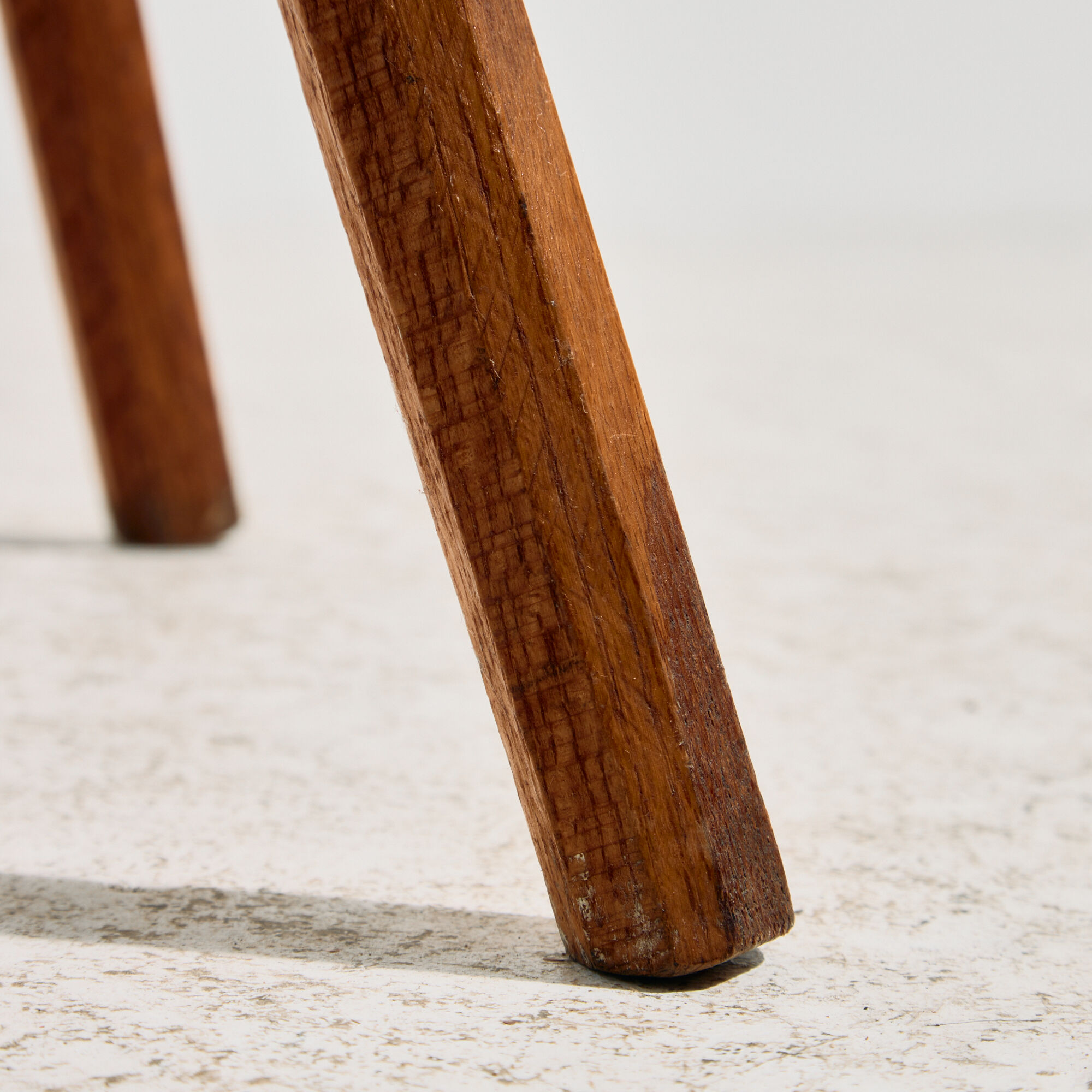 Tabouret de traite artisanal