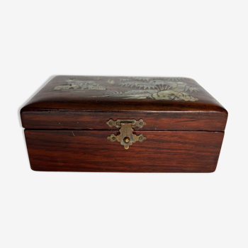 Wooden jewelry box