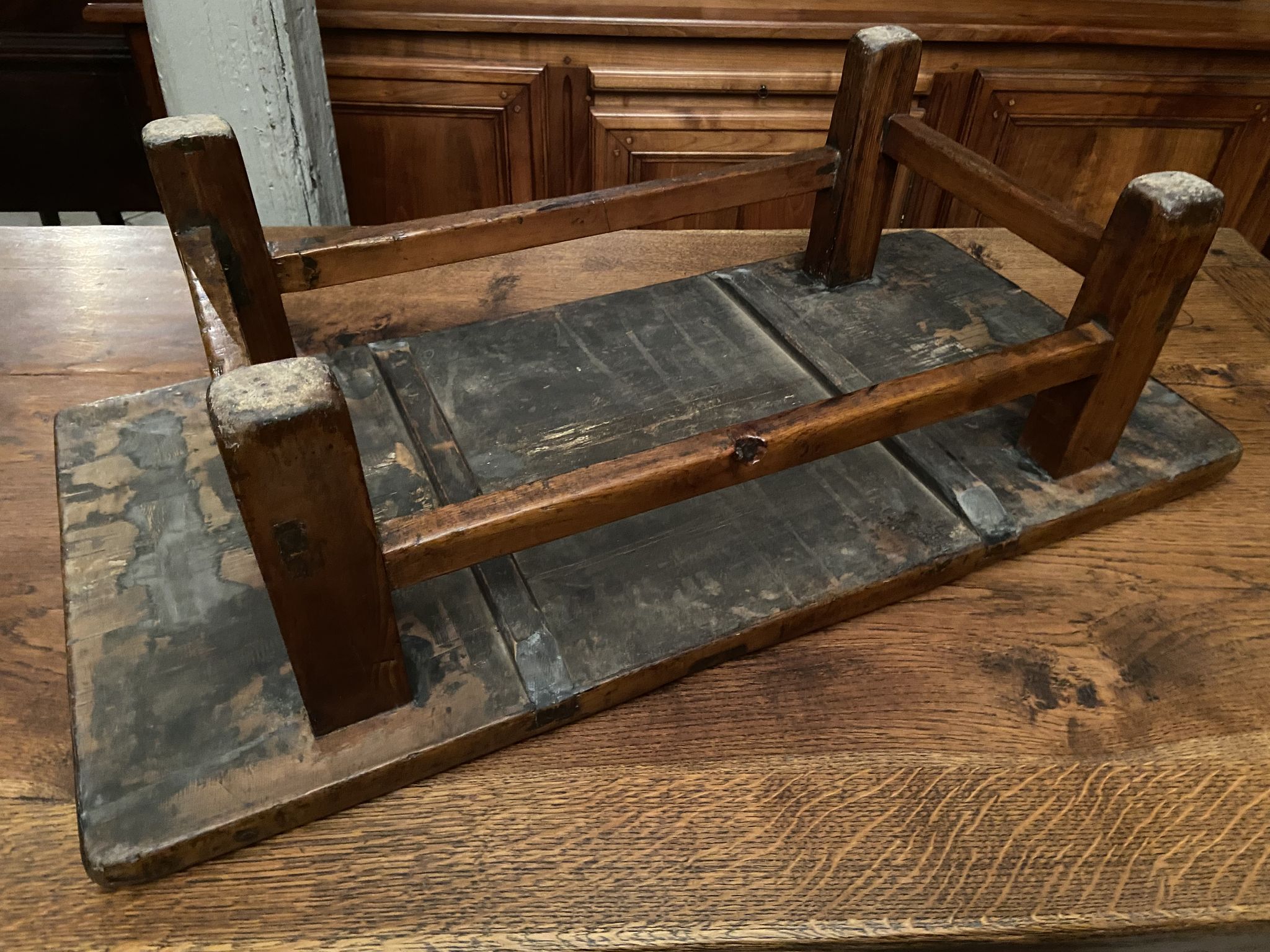 Table basse, Japon XIXe en bois massif, type Chabudai