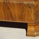 Ancienne commode en noyer et ronce de noyer