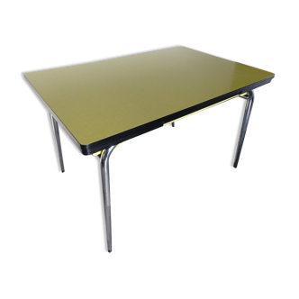 Lengthy formica table
