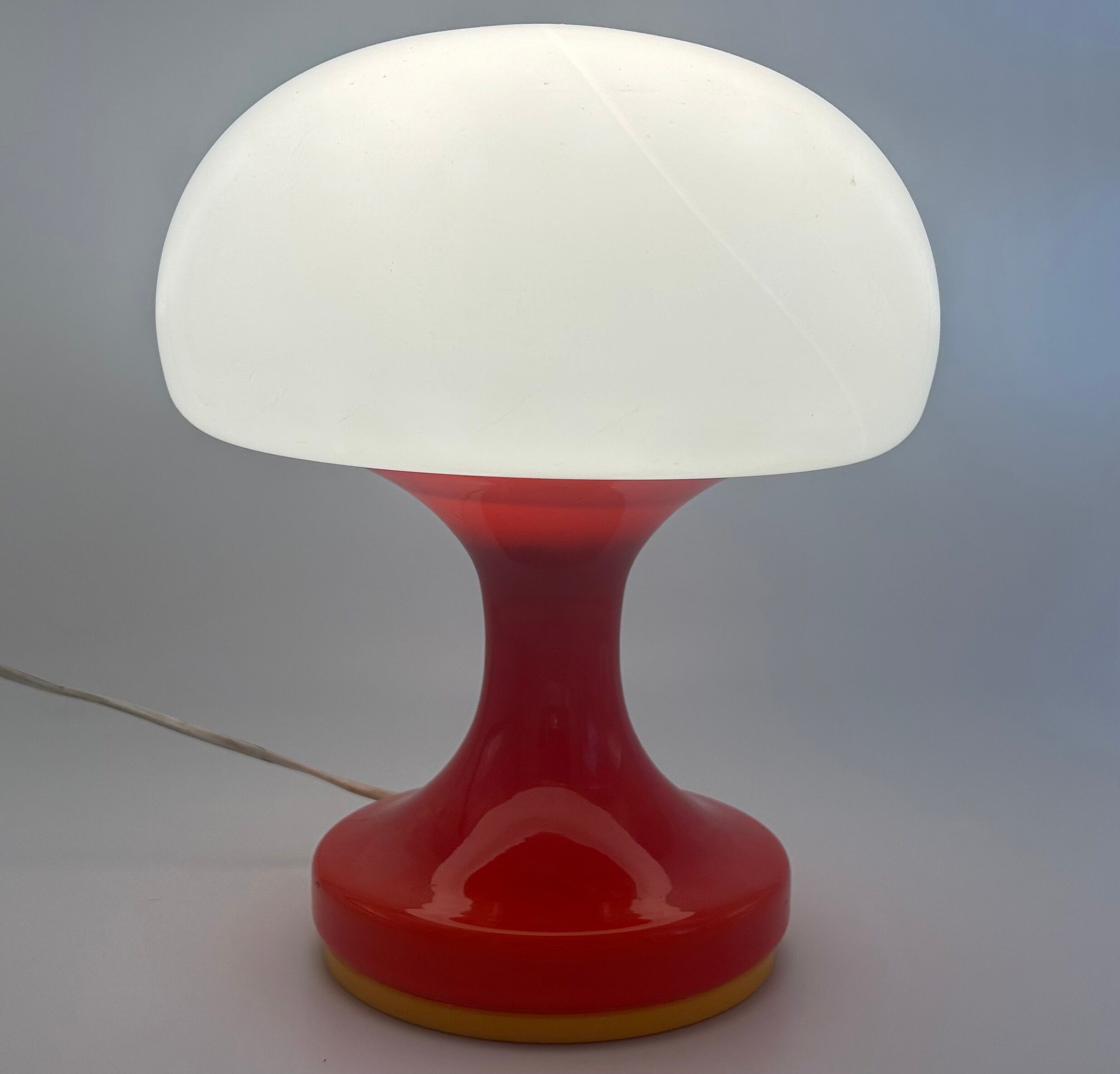 Lampe de table moderne du milieu du siècle, S. Tabera, années 1970