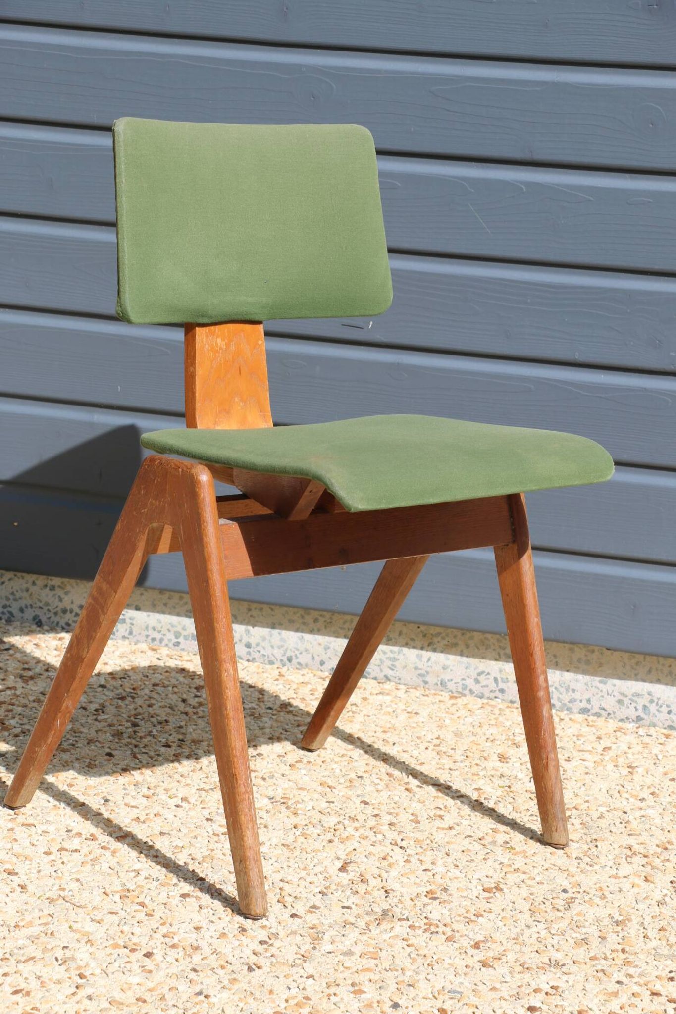 Robin Day chair "HILLESTAK" 1950 green